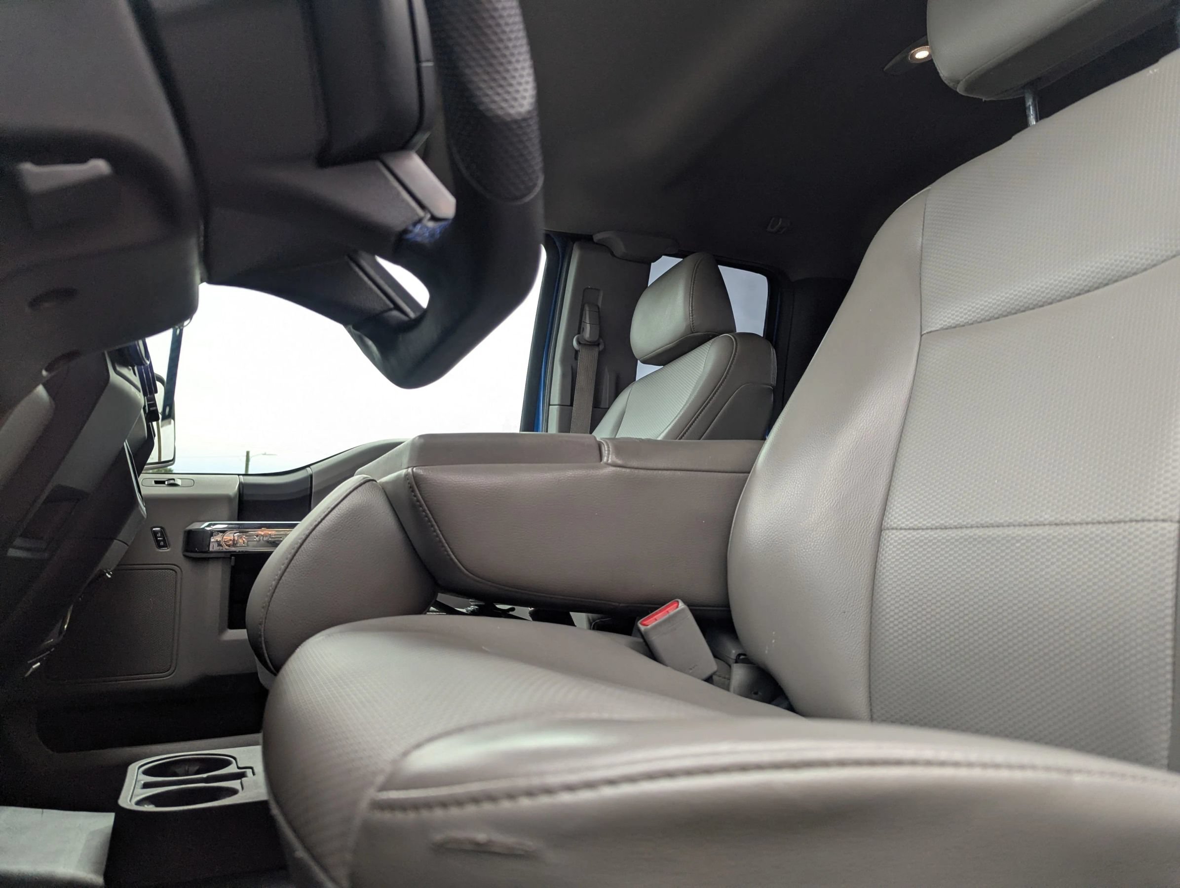 Used 2017 Ford F150 XL w/ Equipment Group 101A Mid RWD image 19
