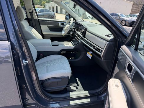 New 2027 Hyundai Santa Fe SEL FWD image 18