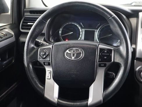 Used 2017 Toyota 4Runner SR5 AWD/4WD image 14