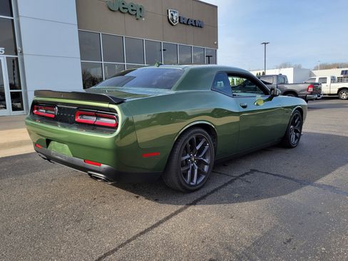 Used 2023 Dodge Challenger R/T w/ Plus Package image 4