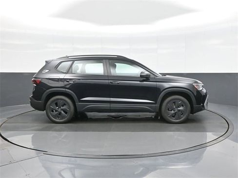New 2026 Volkswagen Taos S image 8
