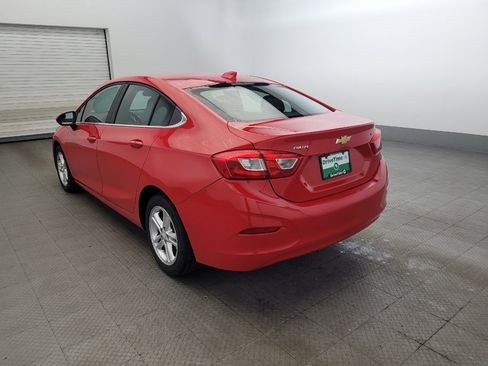 Used 2017 Chevrolet Cruze LT w/ Convenience Package FWD image 5