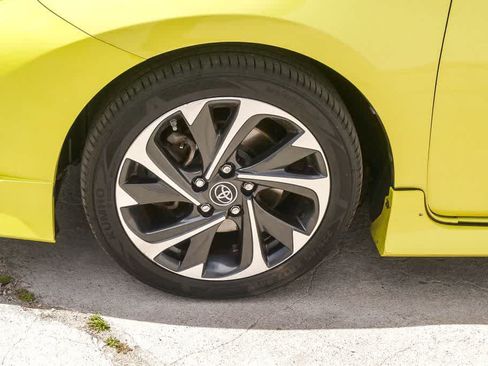 Used 2017 Toyota Corolla iM w/ Carpet Mat Package FWD image 5