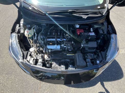 Used 2025 Nissan Versa SV FWD image 30