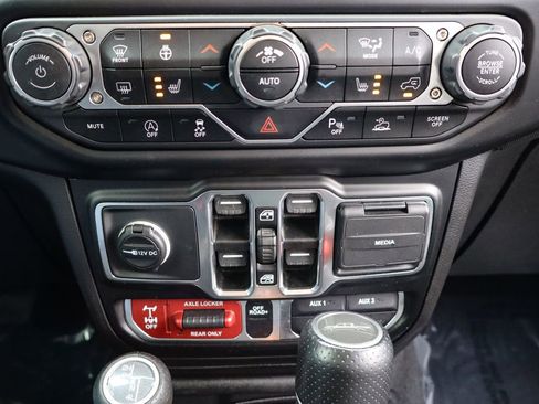 Used 2021 Jeep Gladiator Mojave image 29