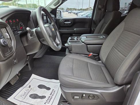 Used 2024 Chevrolet Silverado 1500 Custom w/ Turbomax Blackout Package image 21