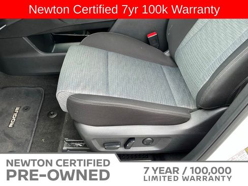 Used 2023 Nissan Rogue SV FWD image 10