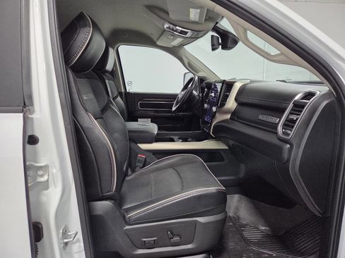 Used 2023 RAM 2500 Laramie AWD/4WD image 16