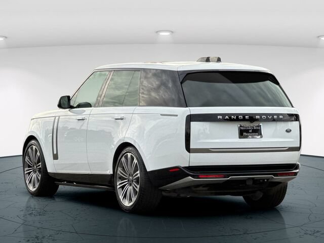 Used 2023 Land Rover Range Rover SE AWD/4WD image 4