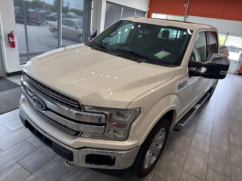 Used 2018 Ford F150 Lariat w/ Equipment Group 502A Luxury AWD/4WD image 10