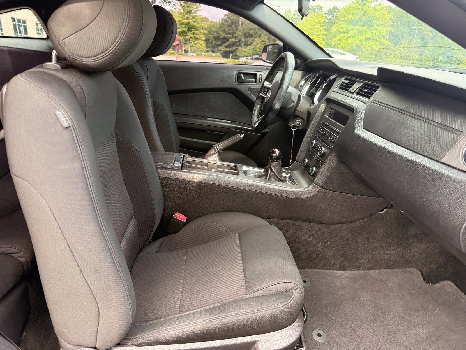 Used 2014 Ford Mustang GT RWD image 32
