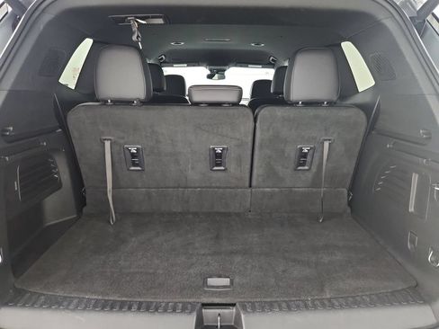 Used 2025 Buick Enclave Preferred FWD image 36