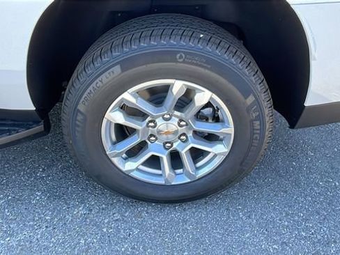 New 2026 Chevrolet Suburban LS w/ LPO, Dark Essentials Package RWD image 28