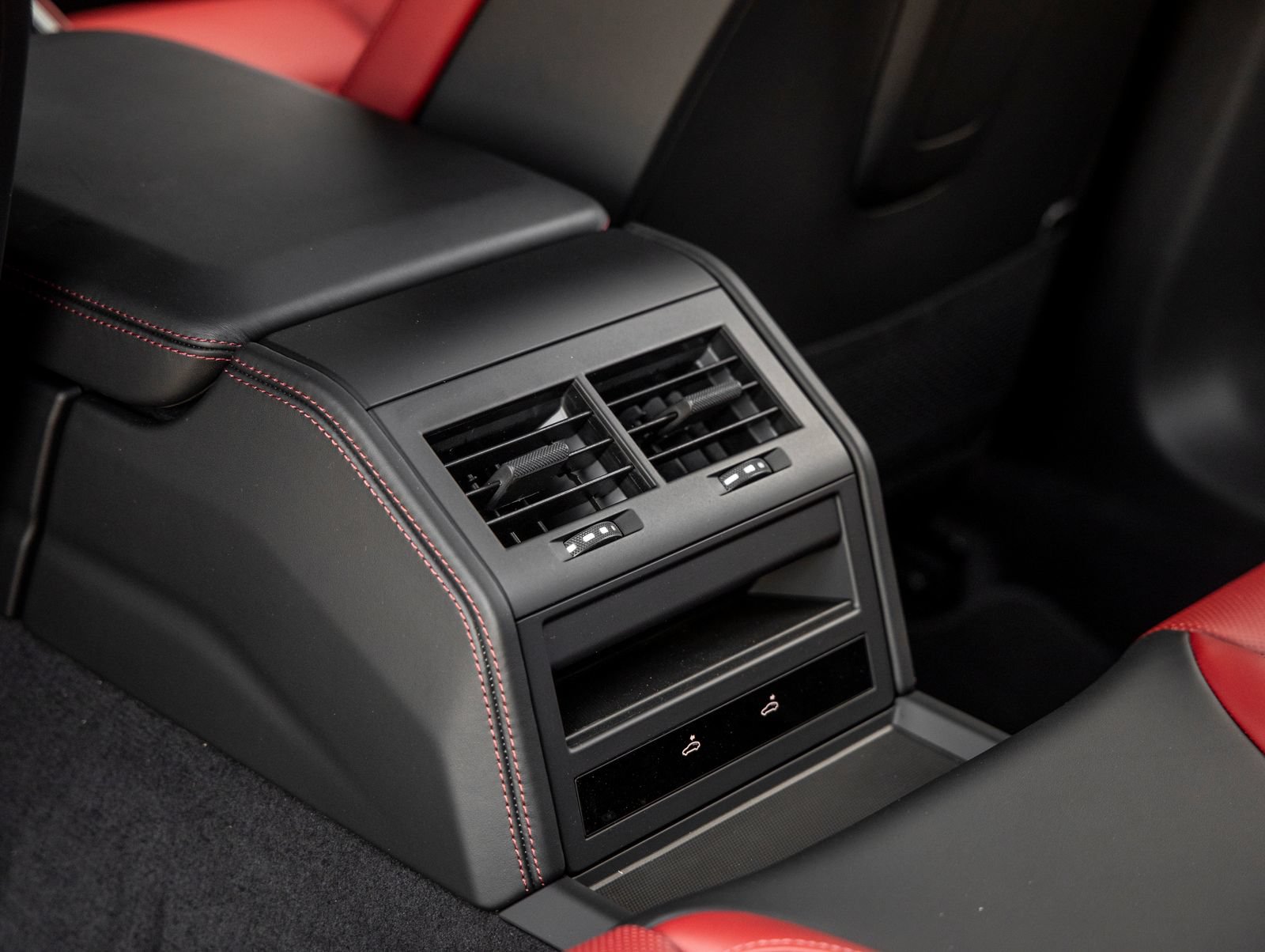 New 2026 Porsche Panamera RWD image 36