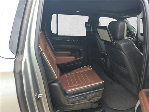 Used 2023 GMC Yukon XL Denali Ultimate image 20