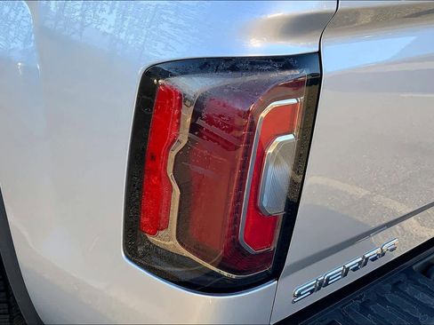 Used 2018 GMC Sierra 1500 SLT w/ SLT Premium Package image 26