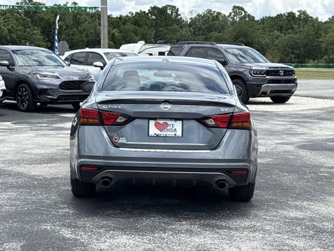 Used 2021 Nissan Altima 2.5 SV w/ SV Premium Package FWD image 8