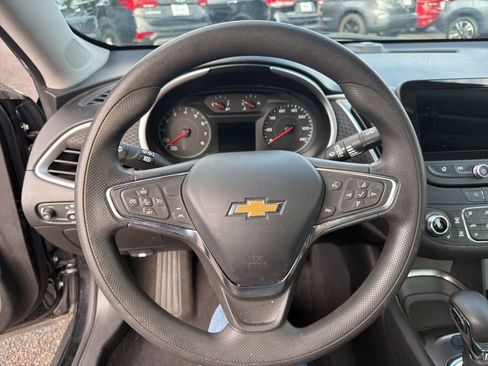 Used 2023 Chevrolet Malibu LT image 11
