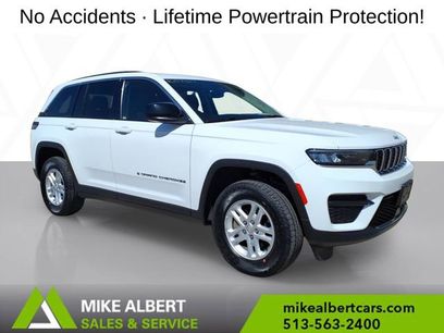 Used 2023 Jeep Grand Cherokee Laredo