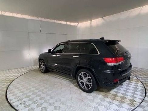 Used 2020 Jeep Grand Cherokee Overland AWD/4WD image 11