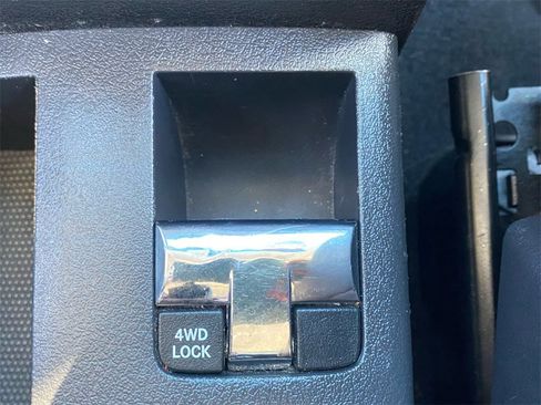 Used 2007 Jeep Compass Sport image 24