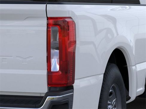 New 2024 Ford F350 XL w/ XL Chrome Package image 26