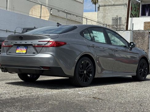 New 2026 Toyota Camry SE FWD image 3