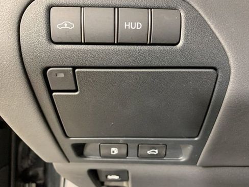 Used 2024 Lexus LS 500 AWD w/ Luxury Package image 13