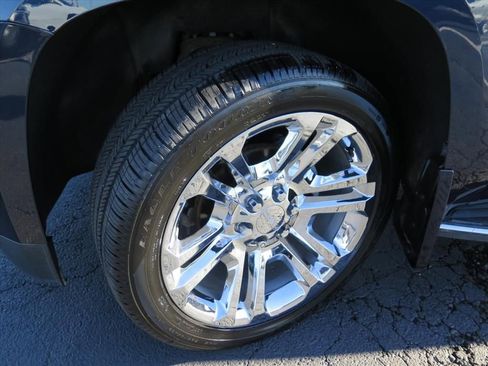 Used 2018 GMC Yukon SLT w/ Premium Edition image 18