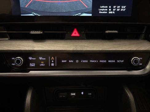Certified 2025 Kia Sportage X-Line w/ Premium Package AWD/4WD image 18