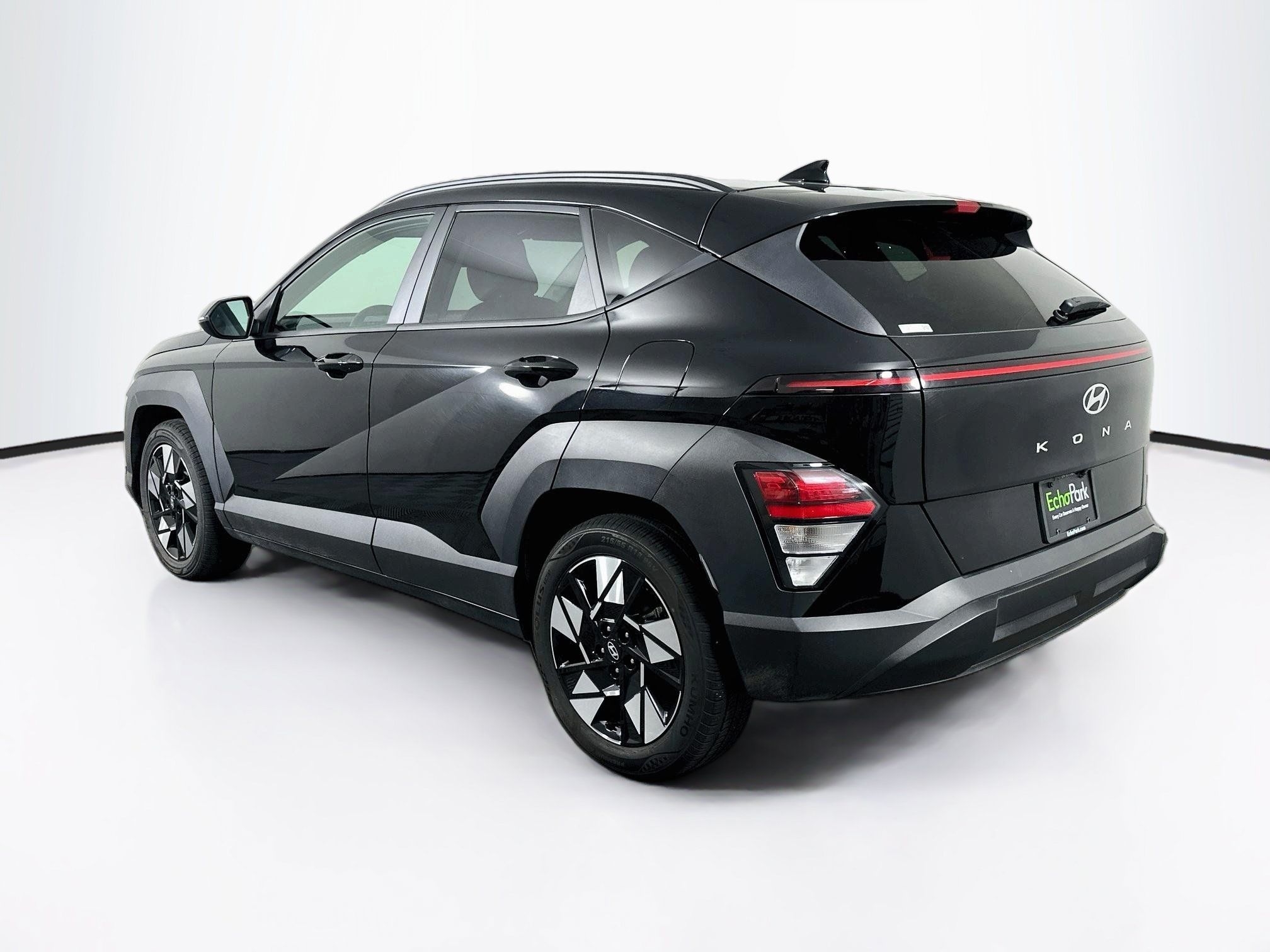 Used 2025 Hyundai Kona SEL FWD image 5