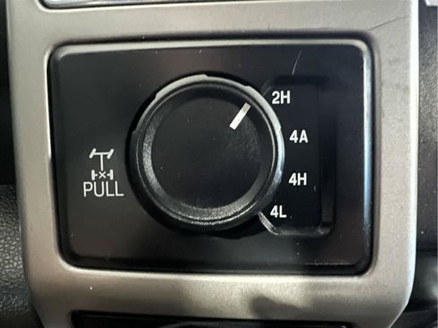 Used 2019 Ford F150 Lariat w/ Equipment Group 502A Luxury AWD/4WD image 28