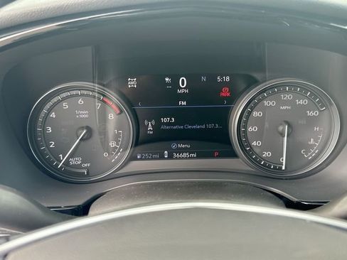 Used 2021 Cadillac XT5 Premium Luxury AWD/4WD image 17