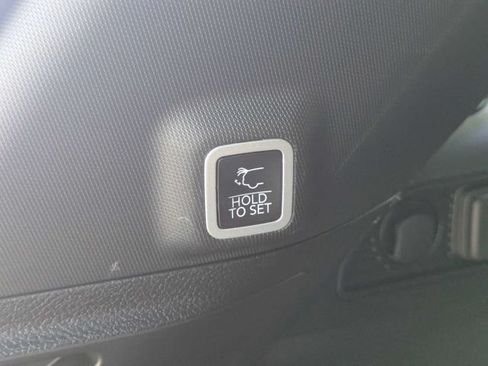 Used 2024 Jeep Grand Cherokee Altitude AWD/4WD image 14