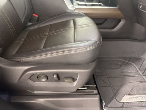 Used 2024 Chevrolet Silverado 1500 High Country image 16