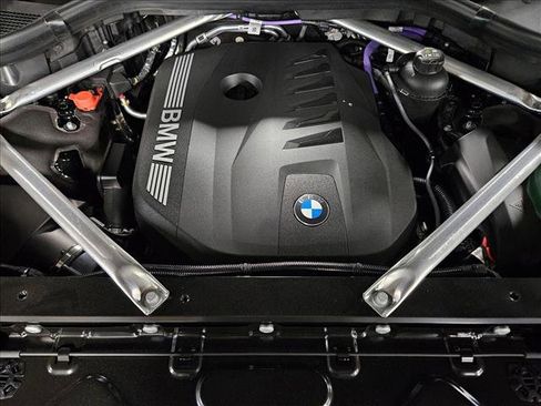 New 2027 BMW X7 xDrive40i AWD/4WD image 16