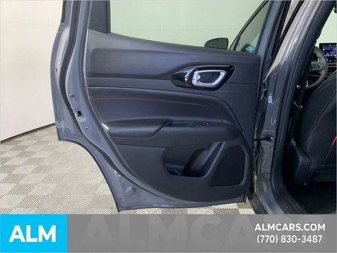 Used 2024 Jeep Compass Trailhawk image 33