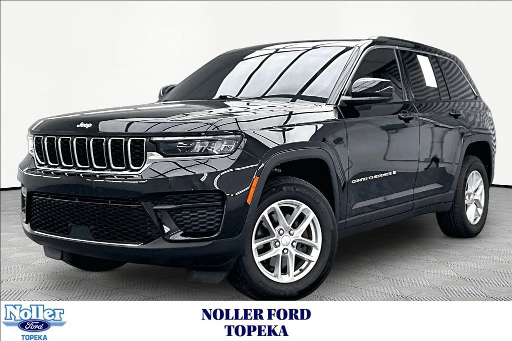 Used 2025 Jeep Grand Cherokee Laredo X AWD/4WD image 1