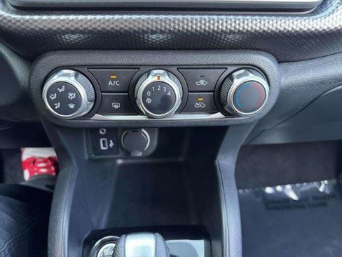 Used 2020 Nissan Kicks S FWD image 29