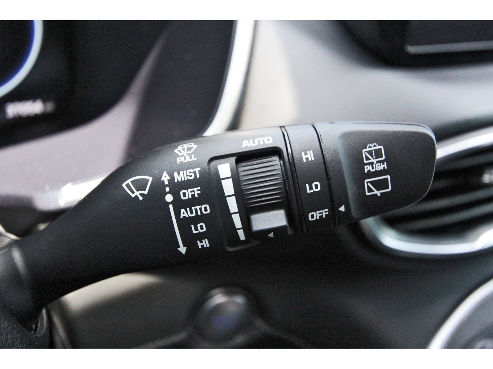 Used 2023 Hyundai Santa Fe Limited AWD/4WD image 19
