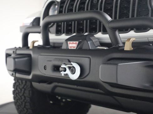 Used 2024 Jeep Wrangler Unlimited Rubicon 392 image 27