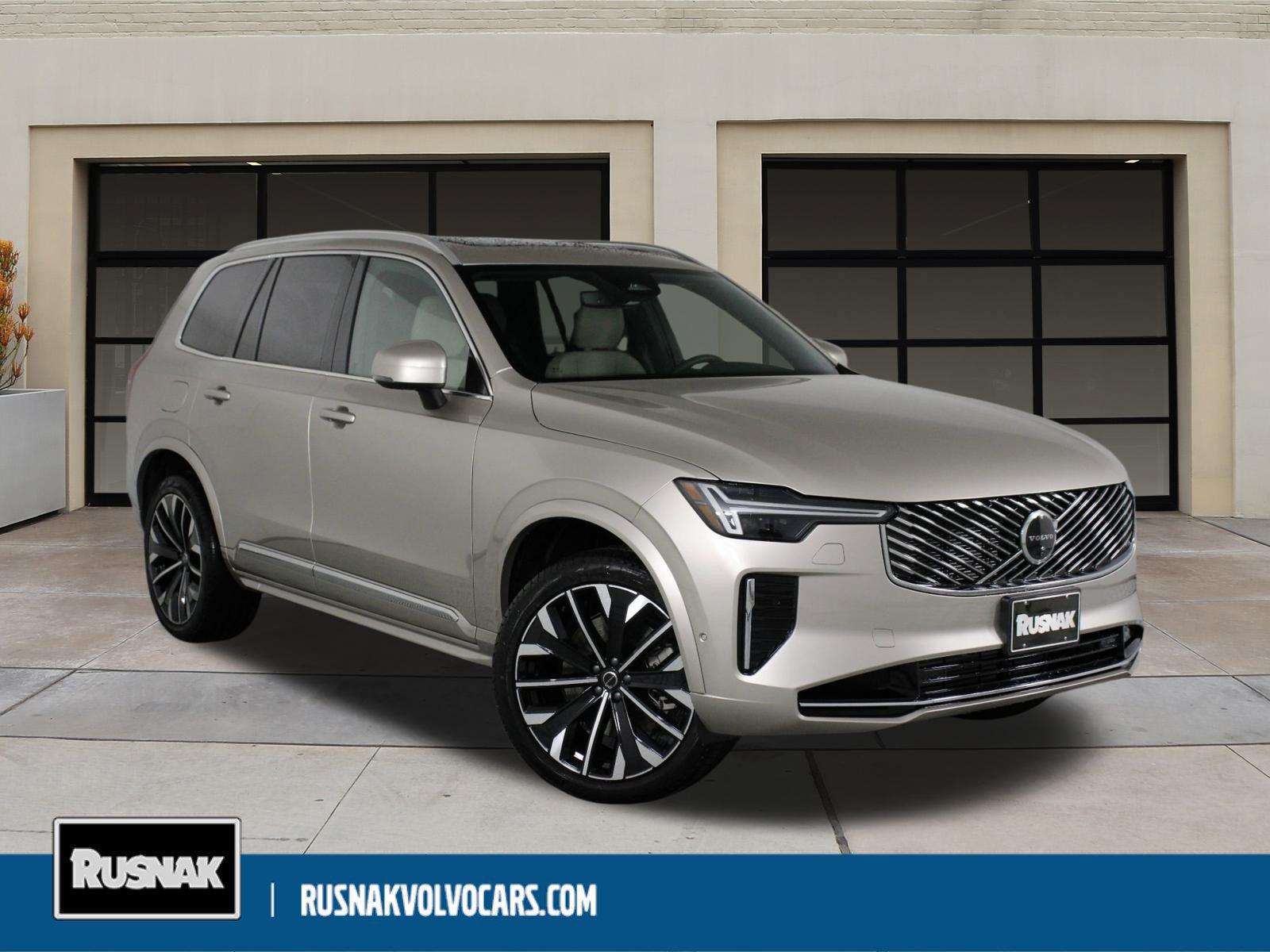 New 2026 Volvo XC90 T8 Plus w/ Protection Package Premier AWD/4WD image 1