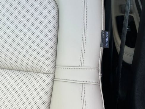 New 2026 Lincoln Corsair Premiere image 11