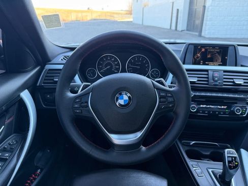 Used 2017 BMW 330i xDrive Sedan image 14