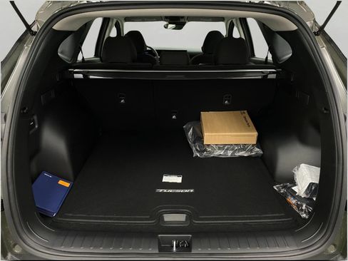 New 2026 Hyundai Tucson SE image 5