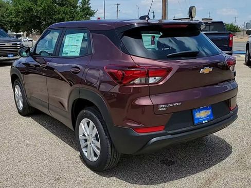 Used 2023 Chevrolet TrailBlazer LS AWD/4WD image 6