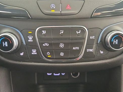 Used 2024 Chevrolet Equinox RS image 30