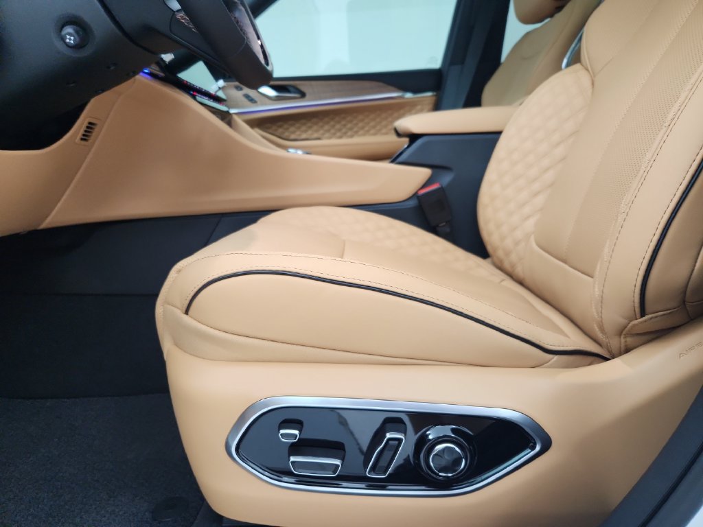 New 2027 Jeep Grand Cherokee Summit AWD/4WD image 20