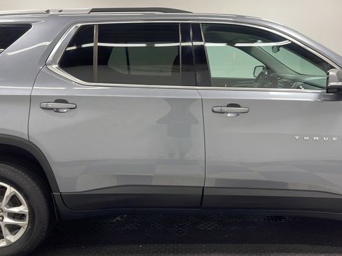 Used 2018 Chevrolet Traverse LT FWD image 17