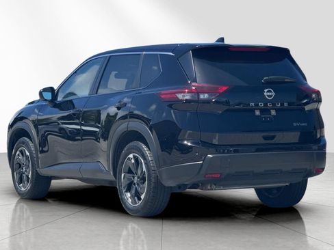 Used 2024 Nissan Rogue SV AWD/4WD image 6